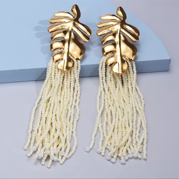 ZARA White Gold TROPICAL LEAF EARRINGS - Picture 1 of 5